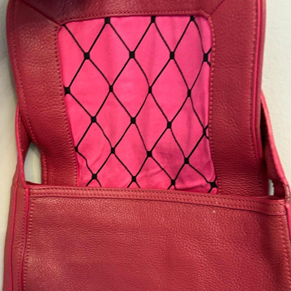 Marc By Marc Jacobs Deep Fuschia Pebbled Leather Crossbody - Picture 5 of 16